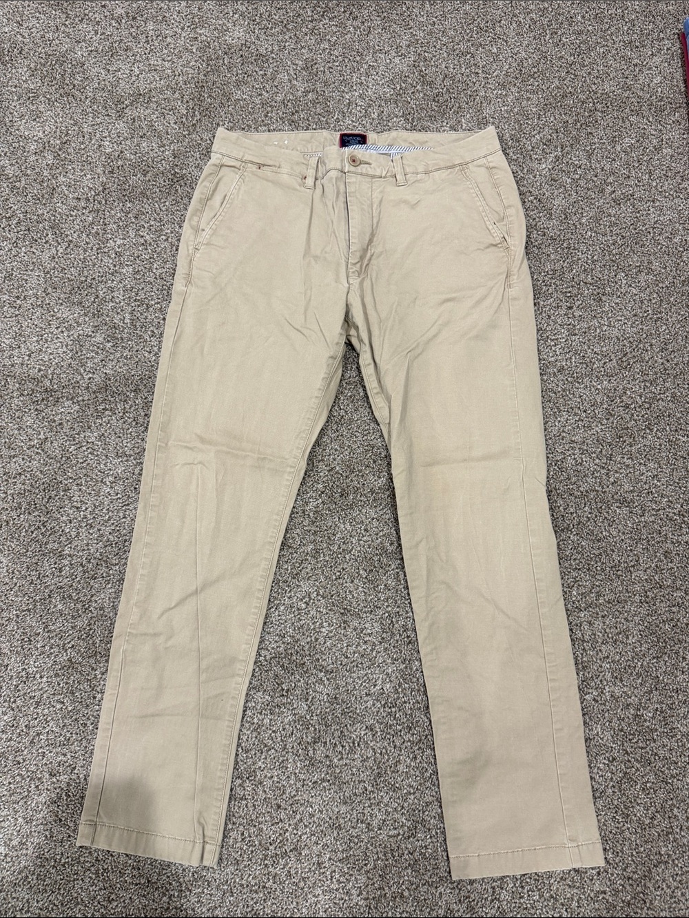 UNTUCKit Slim Tan Chino Pants